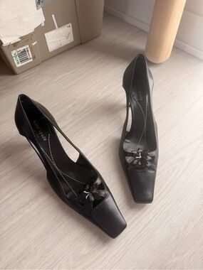 kate spade Black Leather Pointed Square-Toe Floral Pumps